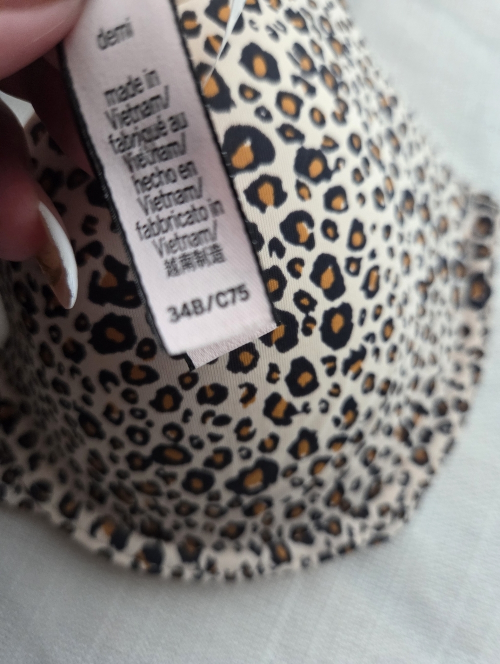 Victorias Secret Leopard Print T-Shirt Push Up Bra - Women's Beige/Cream, 34B - Picture 4 of 5